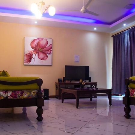 Lux Suites Nyali Luxury Apartments 蒙巴萨 外观 照片