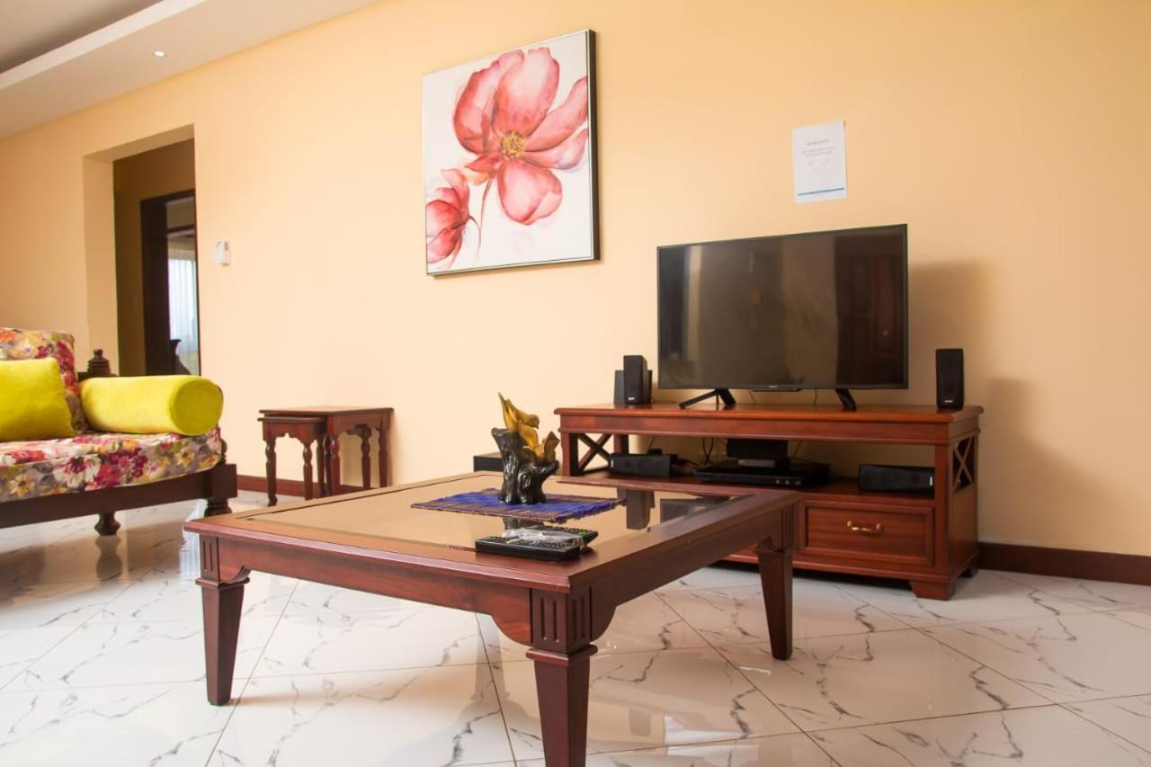 Lux Suites Nyali Luxury Apartments 蒙巴萨 外观 照片